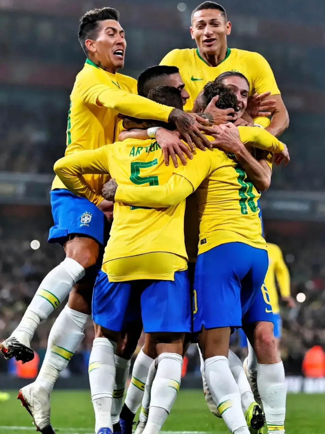 国际足球盛事上表现出色的球员引领风潮! 国际足球盛事上表现出色的球员引领风潮!