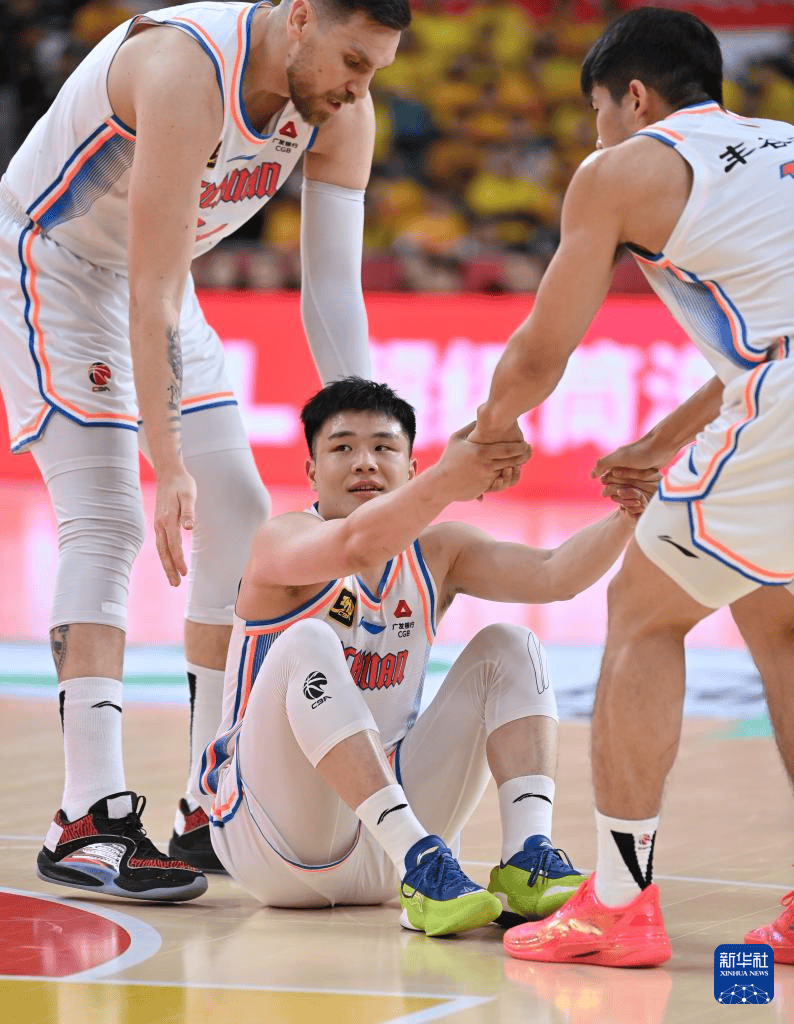 ayx.com-山西男篮在本轮比赛中取得胜利，表现优异