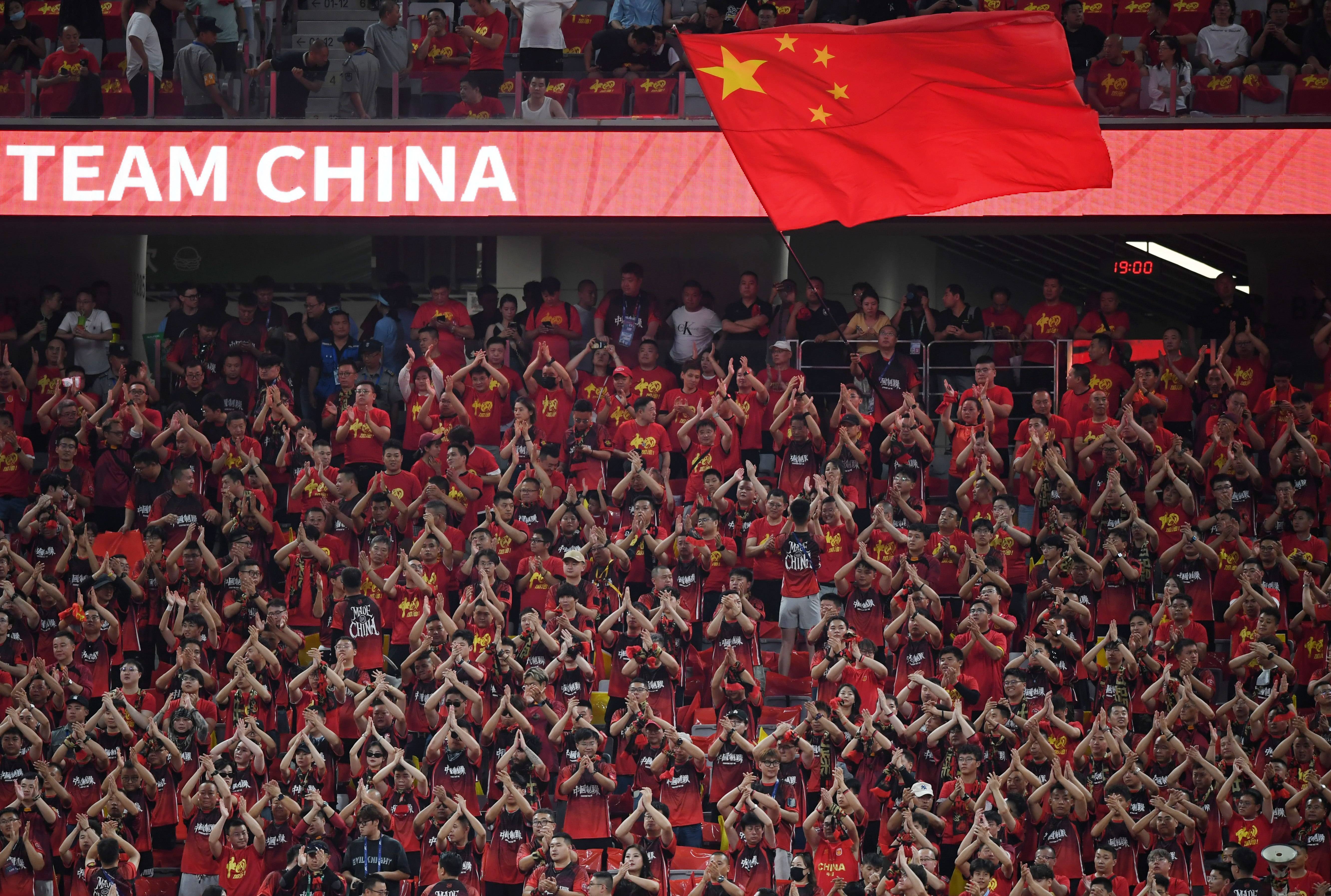 中国足球最新动态传来,球队备战决胜时刻的简单介绍 中国足球最新动态传来,球队备战决胜时刻的简单介绍